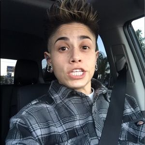 Meet your Posher, Liana